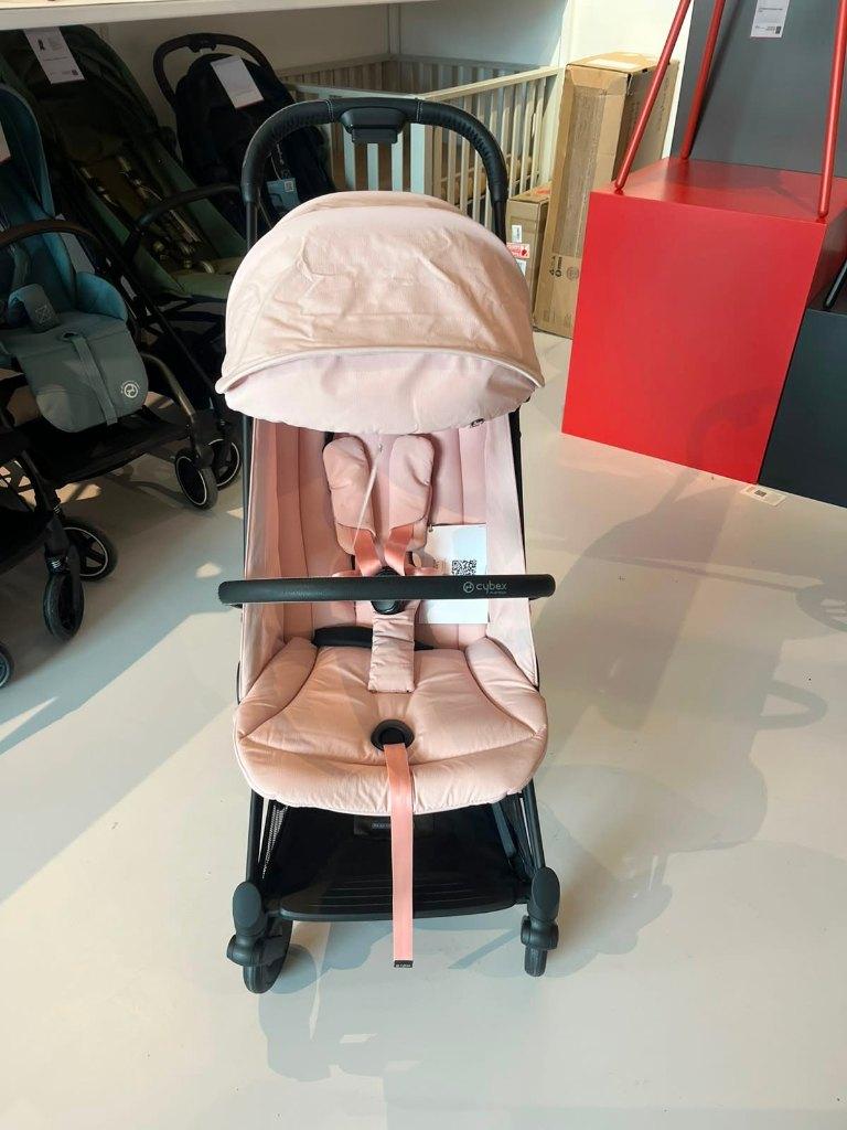 Cybex Coya Buggy - Matt Black Frame - Peach Pink 35% KORTING, Kinderen en Baby's, Buggy's, Zo goed als nieuw, Overige merken, Verstelbare rugleuning