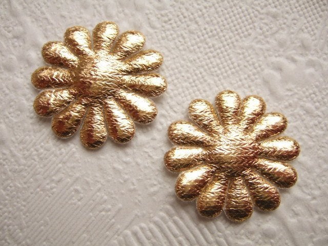 HALVE PRIJS ~ Glanzend margriet bloemetje ~ 2,5 cm ~ Goud, Hobby en Vrije tijd, Knutselen, Nieuw, Knutselmateriaal, Goud, Natuur en Bloemen