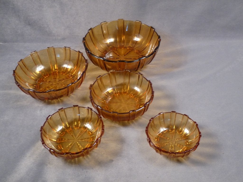Set Art Deco schalen. (5), Antiek en Kunst, Antiek | Glas en Kristal, Ophalen of Verzenden