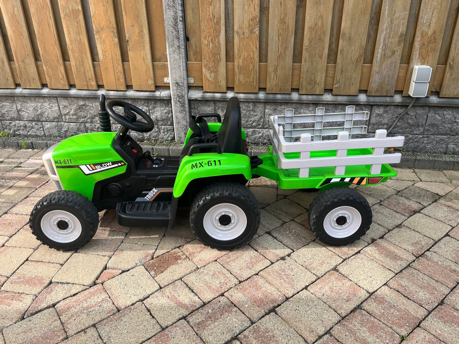 Elektrische kindertractor 12V met aanhanger – Cars4Kids, Ophalen, Gebruikt, Overige merken