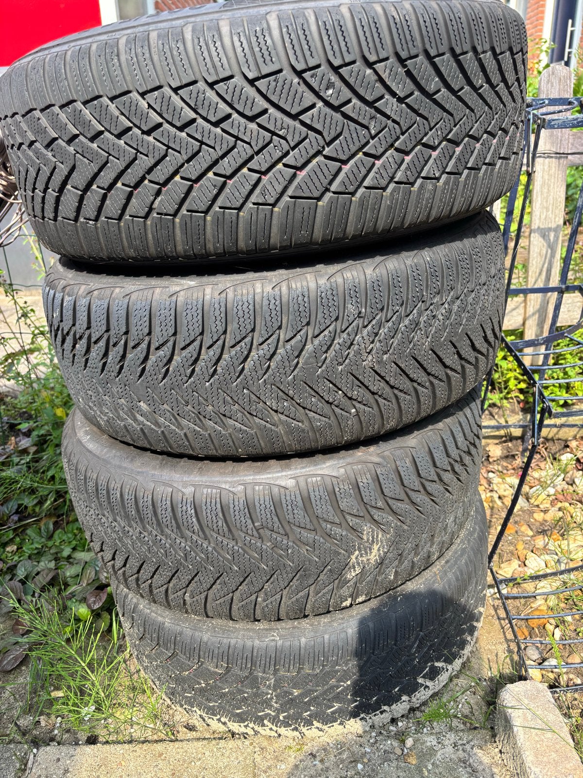 Winterset met velgen 5x120, profiel 4-6mm 205 55 16, Ophalen of Verzenden, Gebruikt