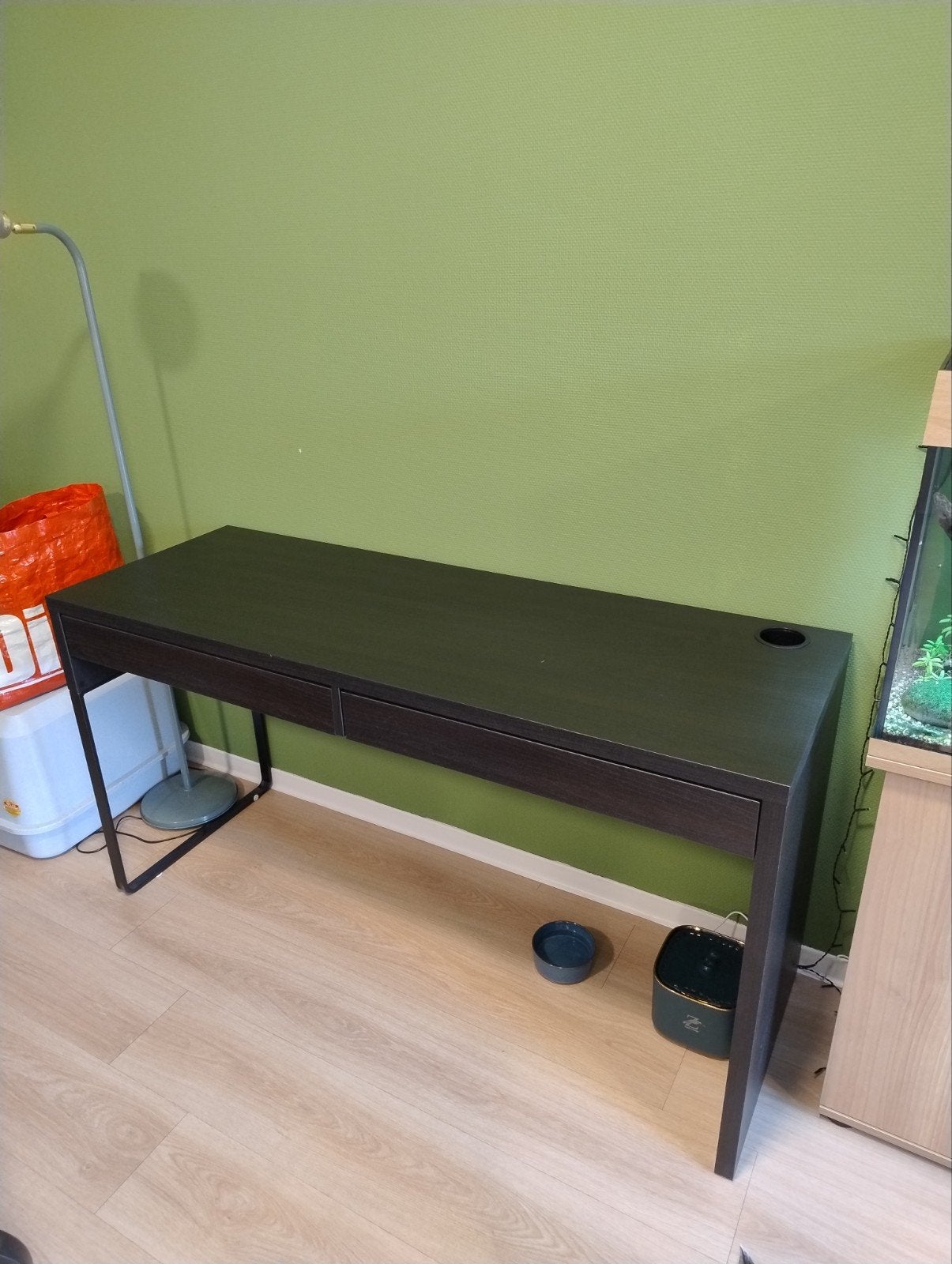 Bureau Ikea 142 x 50 cm Donkerbruin, Ophalen, Zwart, Met lades, 50 cm