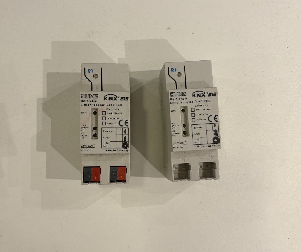 2x JUNG 2141 REG KNX/EIB lijnkoppelaar, Hobby en Vrije tijd, Ophalen of Verzenden, Gebruikt