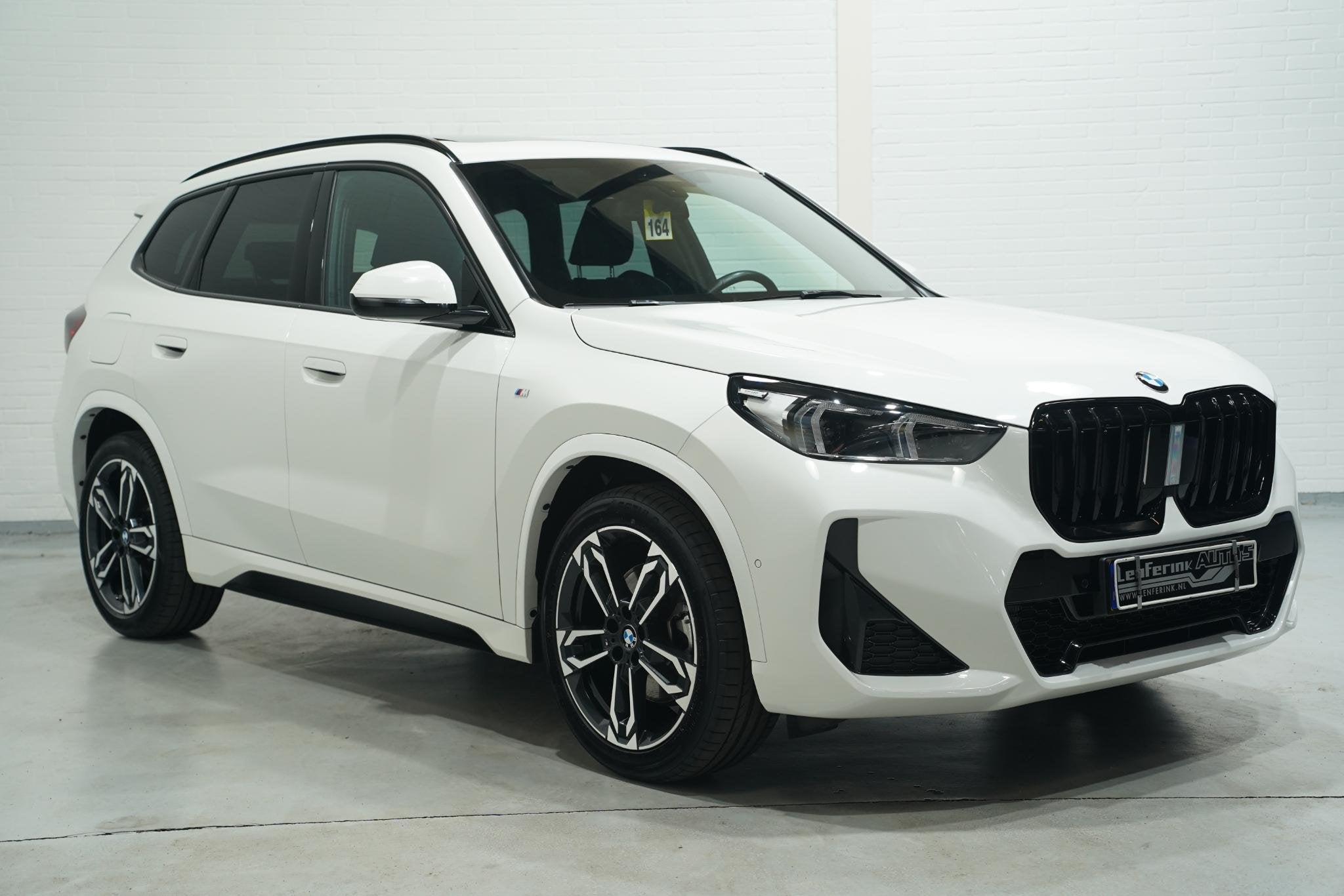 BMW X1 sDrive20i M Sport Panodak Led koplampen Camera Shadow, 1525 kg, Euro 6, Automatische klimaatregeling, Wit