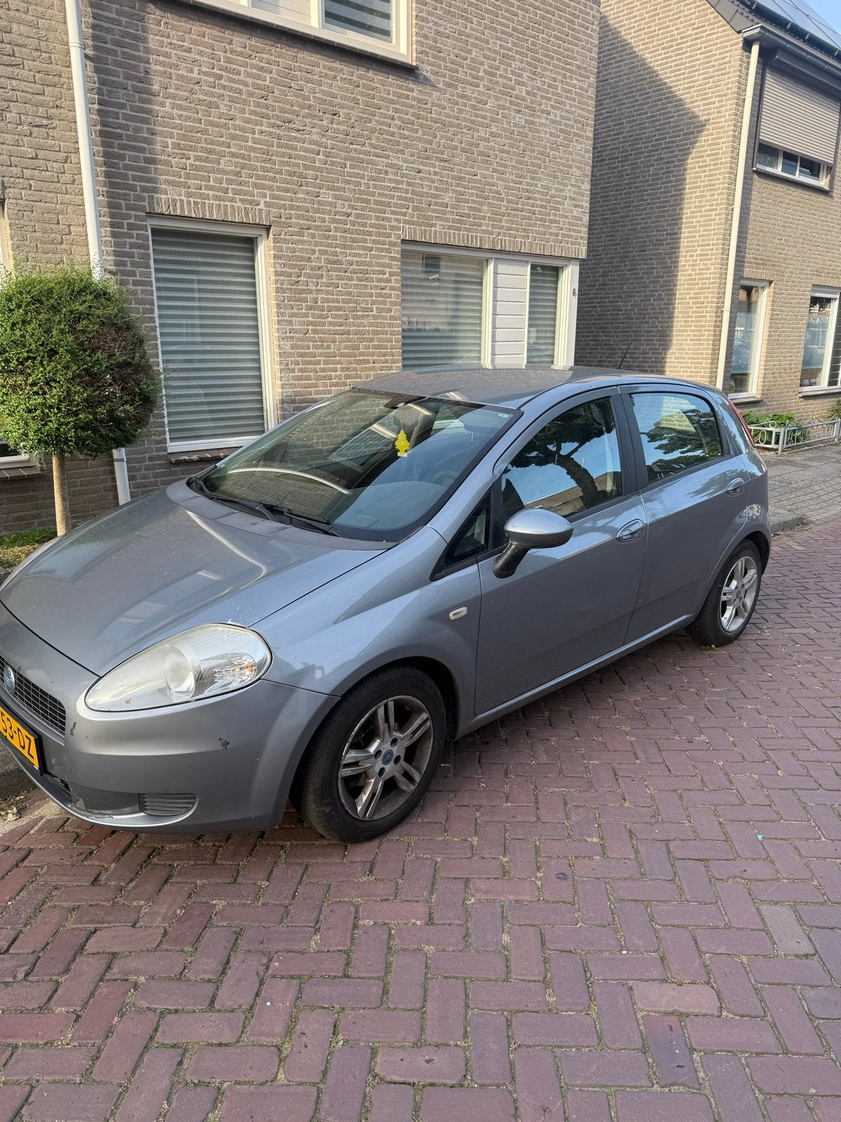 Fiat Punto 1.2 5DR 2007 Grijs, Auto's, 1005 kg, 40 €/maand, 1242 cc, 4 cilinders
