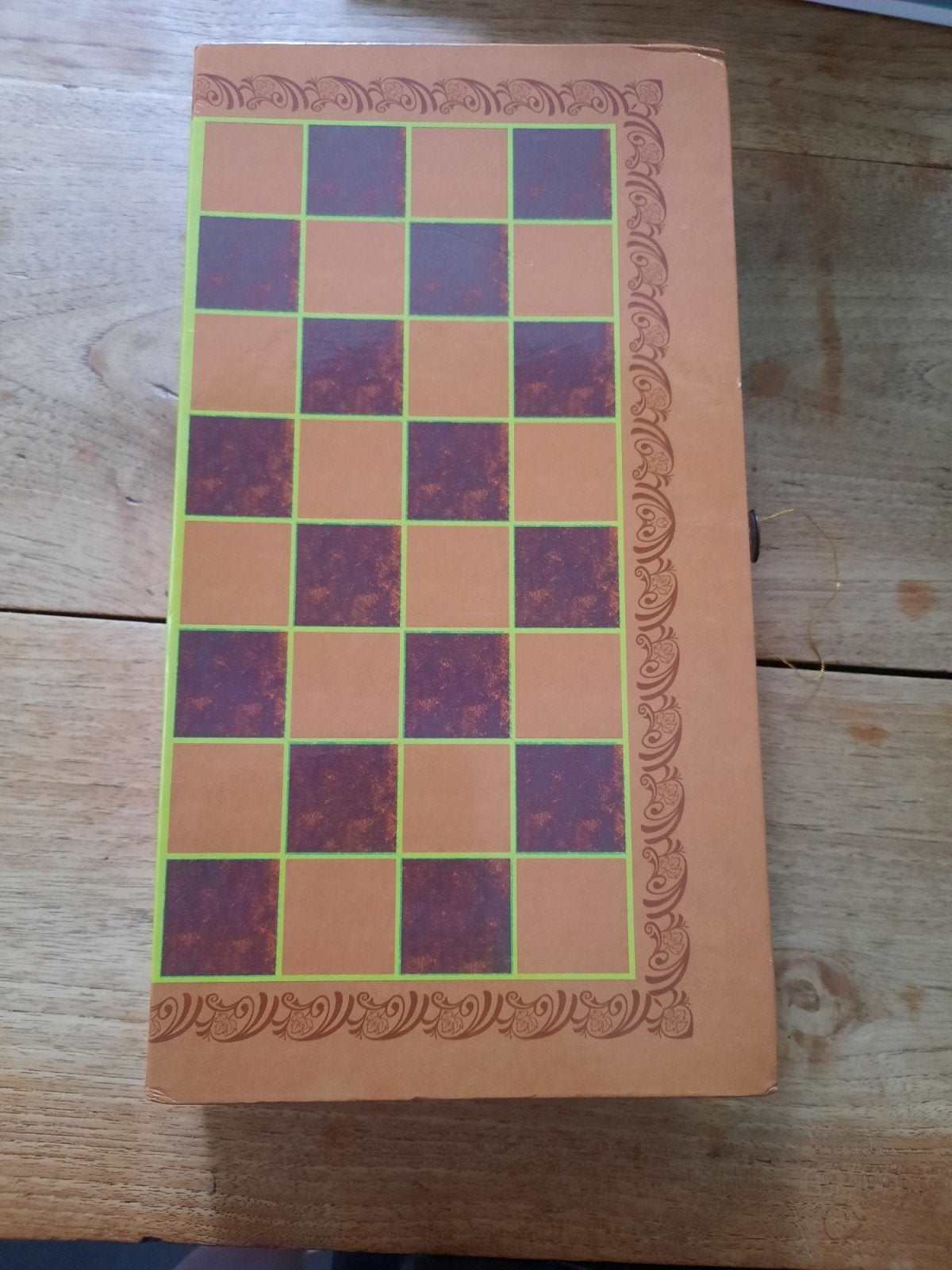 Schaak-, Dam- en Backgammonspel in één, Een of twee spelers, Ophalen of Verzenden, Gebruikt, Reisspel
