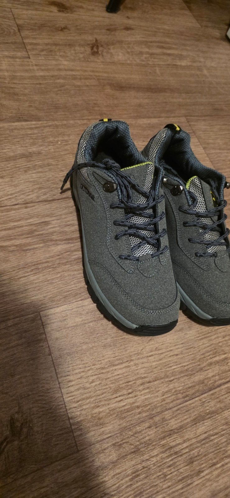 wandelschoenen, Ophalen of Verzenden, Zo goed als nieuw, Schoenen