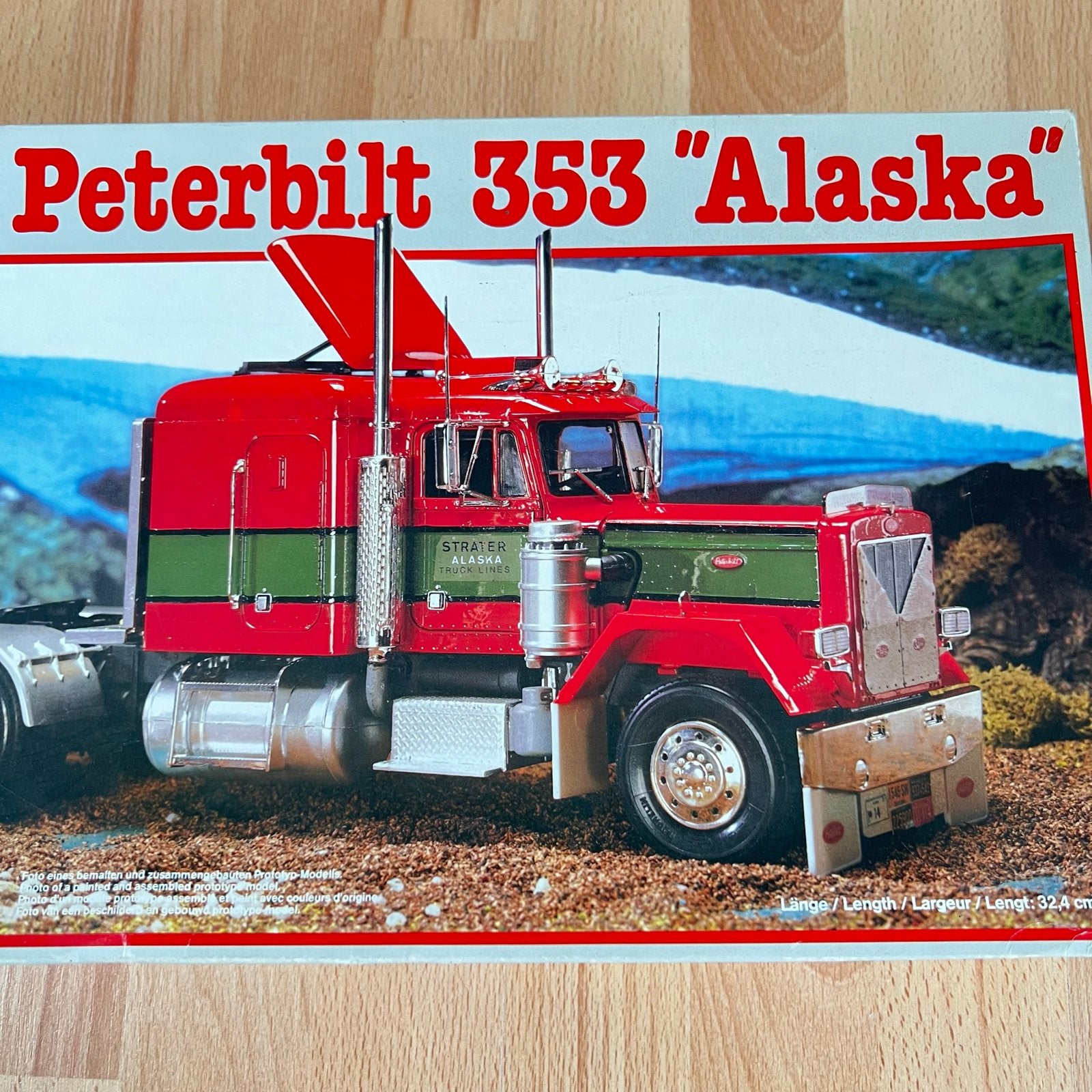 Revell Peterbilt 353 "Alaska" modelbouw truck, Hobby en Vrije tijd, Modelbouw | Auto's en Voertuigen, Zo goed als nieuw, Truck