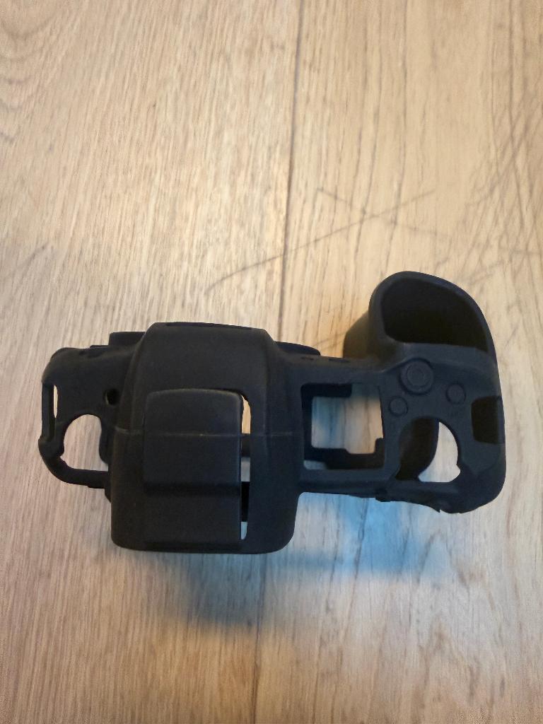 Silicone case for Canon EOS R8, Ophalen, Zo goed als nieuw, Canon, Geen optische zoom