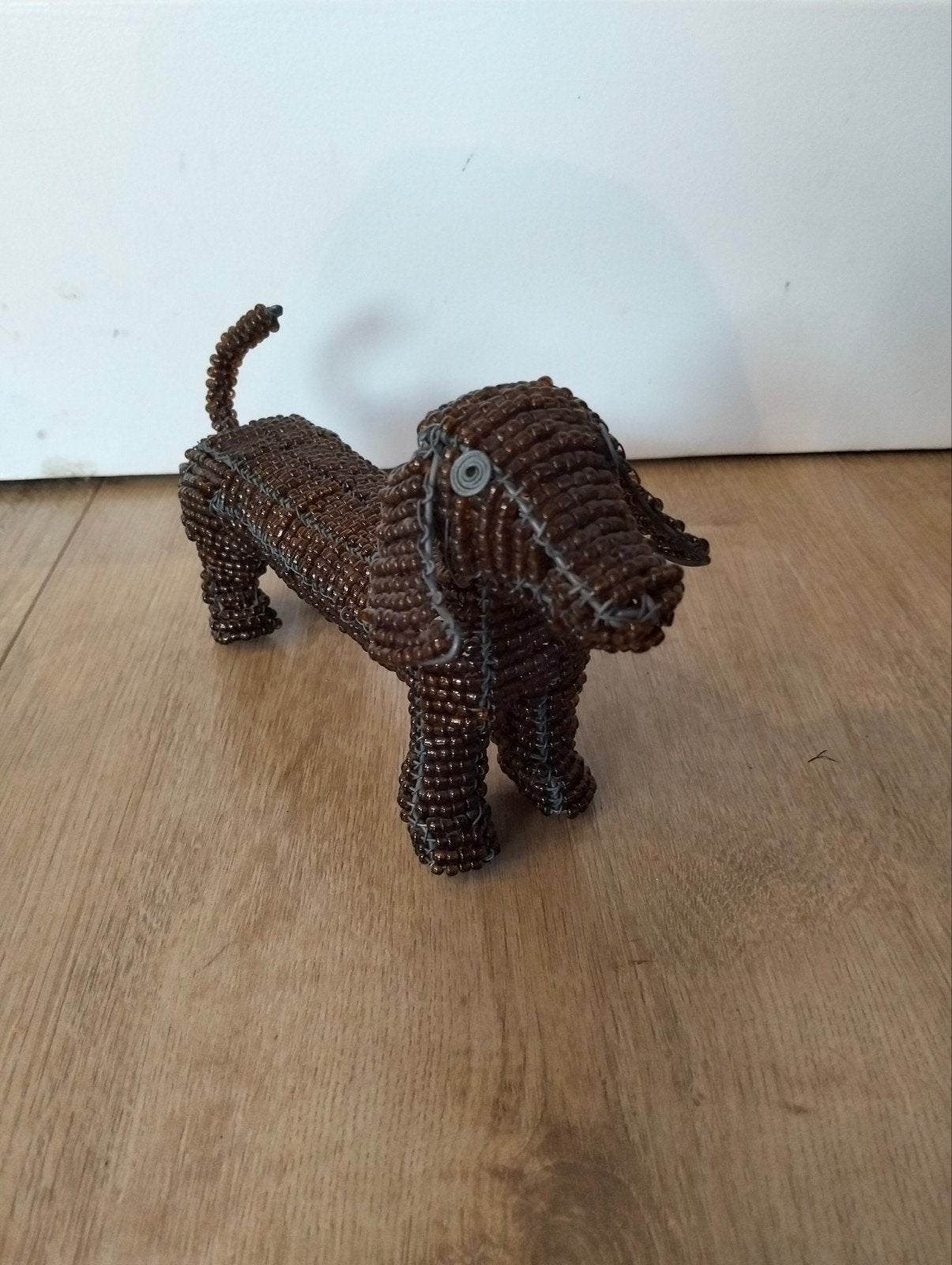 Handgemaakt kralenbeeldje Teckel/ Worstjeshond/ hond, Ophalen