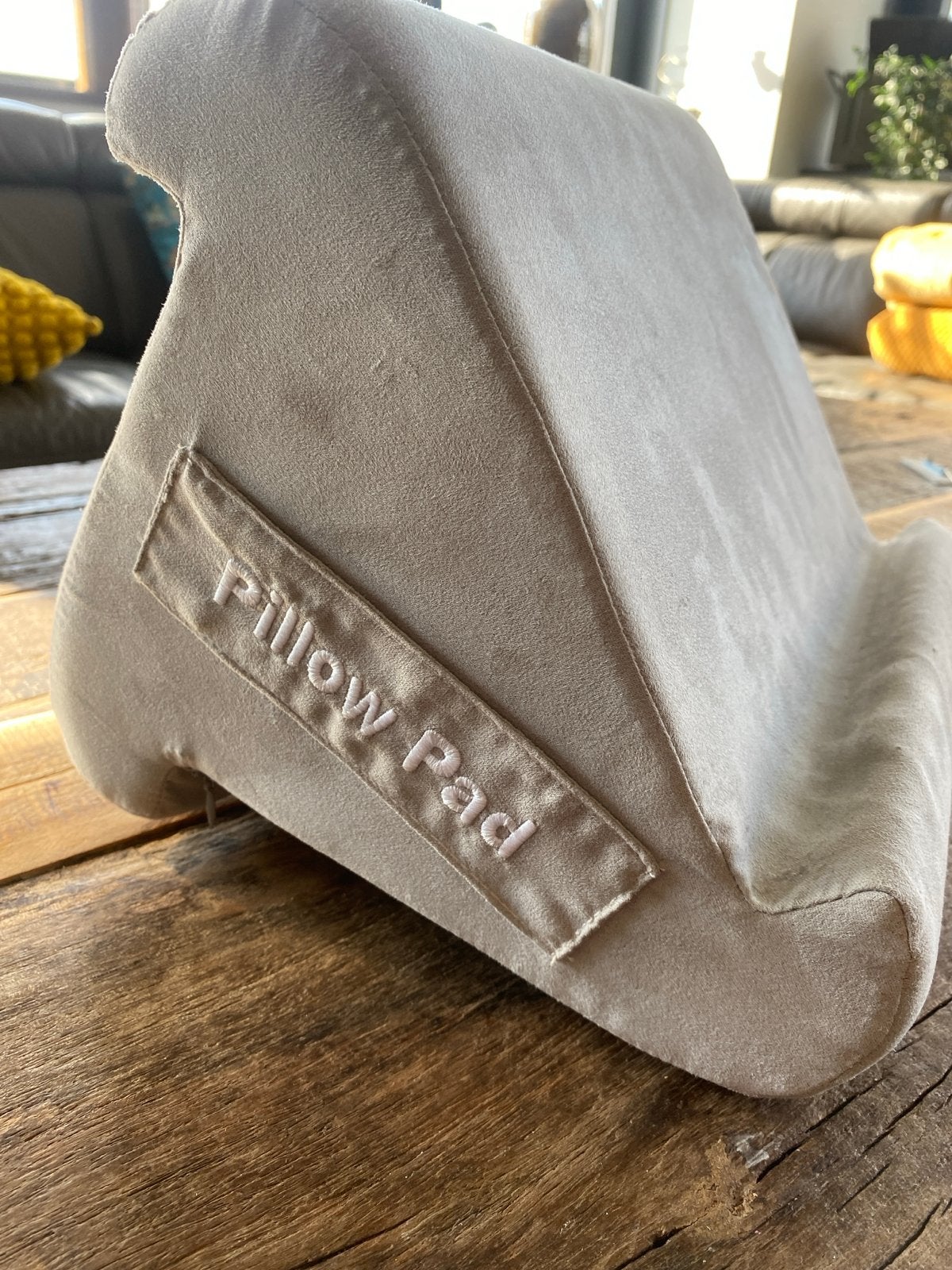 Pillow Pad voor tablet - Comfortabel en handig, Ophalen, Zo goed als nieuw, 10 inch, Overige typen