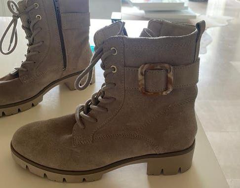 Licht gevoerde suede leren schoenen van sens maat 39, Kleding | Dames, Ophalen, Beige, Nieuw, Sneakers of Gympen