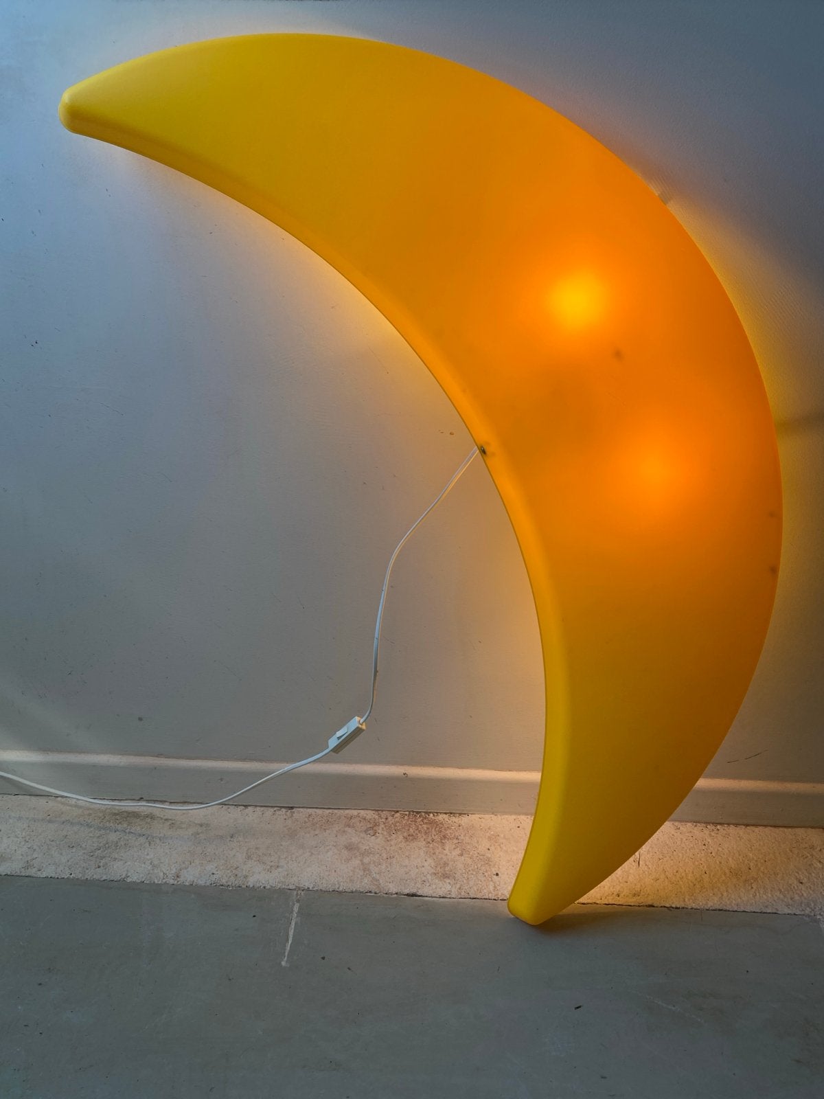 Leuke gele maanlamp voor de kinderkamer, Gebruikt, Kunststof, Geel, Ophalen