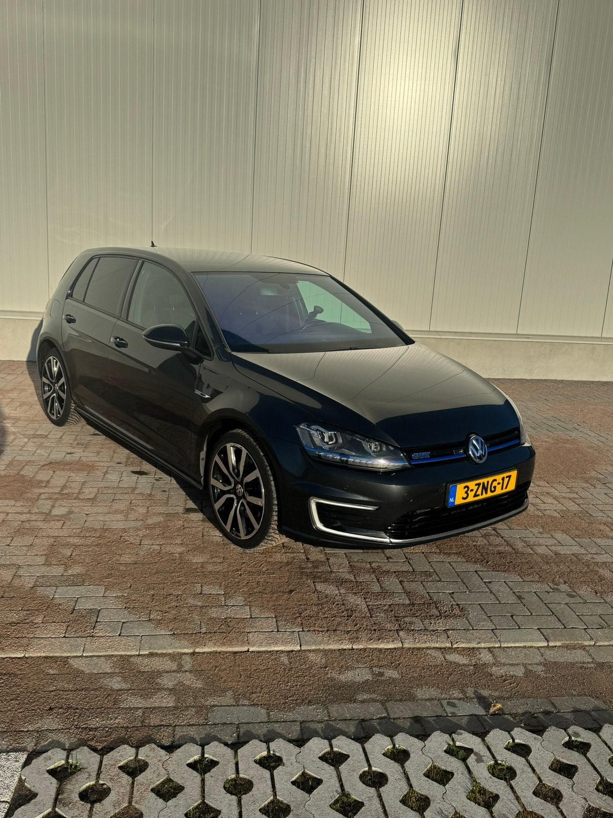Volkswagen Golf 1.4 TSI Phev 150KW GTE 5D 2015 Grijs, Auto's, 4 cilinders, 1499 kg, Zilver of Grijs, 84 €/maand
