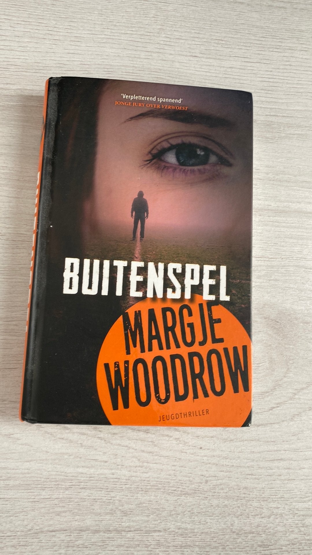 Margje Woodrow - Buitenspel, Ophalen, Zo goed als nieuw, Margje Woodrow