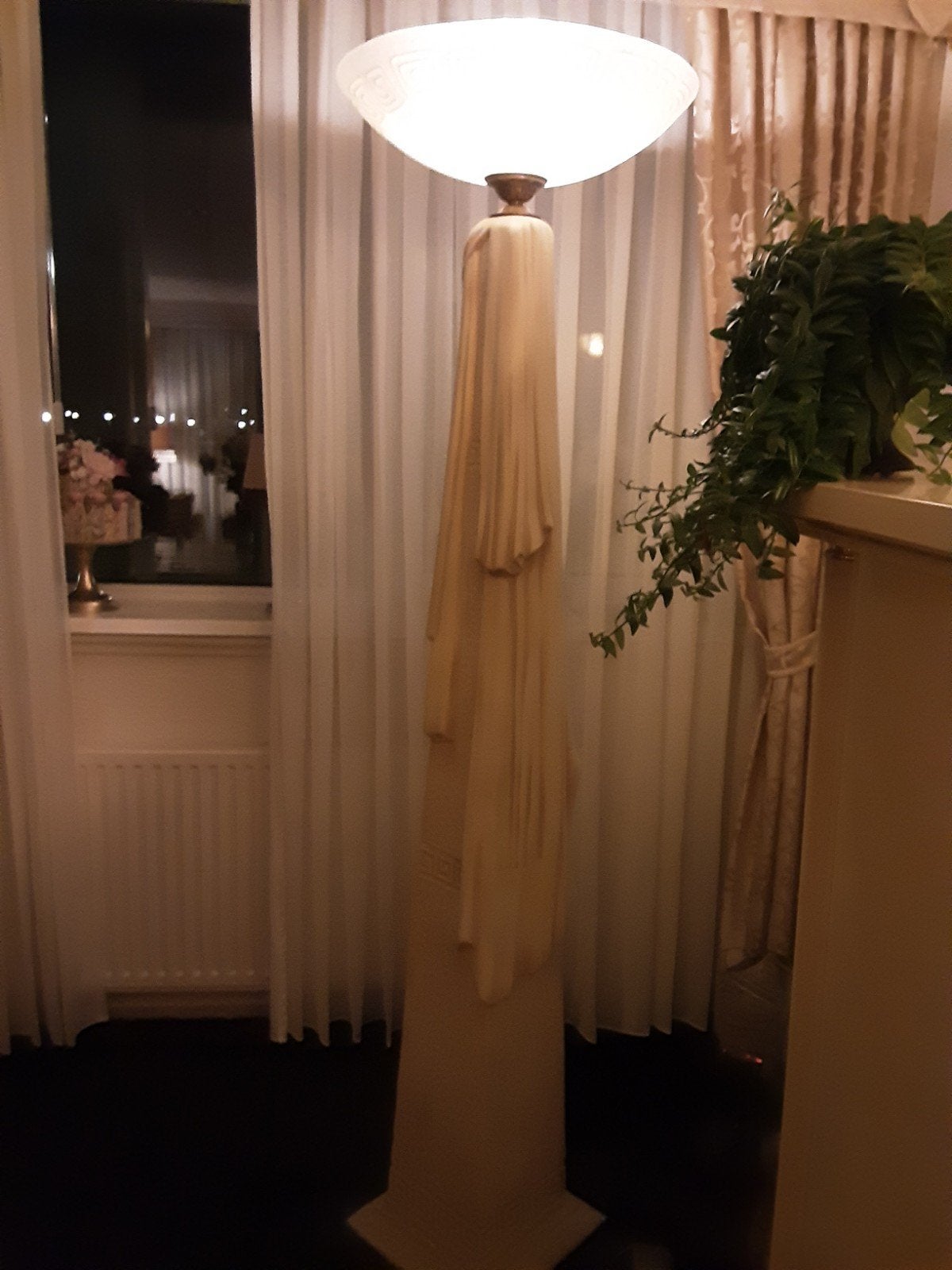 Elegante Versace vloerlamp van 2 meter hoog., Ophalen