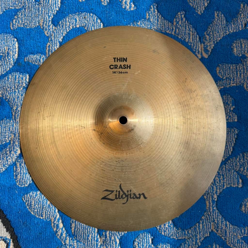 Zildjian Avedis thin crash (kapot), Muziek en Instrumenten, Ophalen of Verzenden, Gebruikt, Drums of Percussie