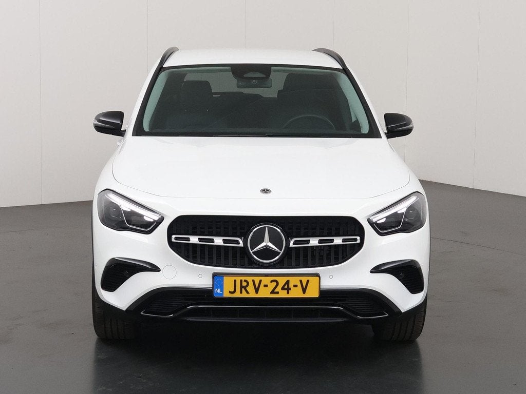 Mercedes-Benz GLA-klasse 250 e Star Edition Luxury Line | Ni, Auto's, Mercedes-Benz, 4 cilinders, 16 kWh, Leder en Stof, Bedrijf