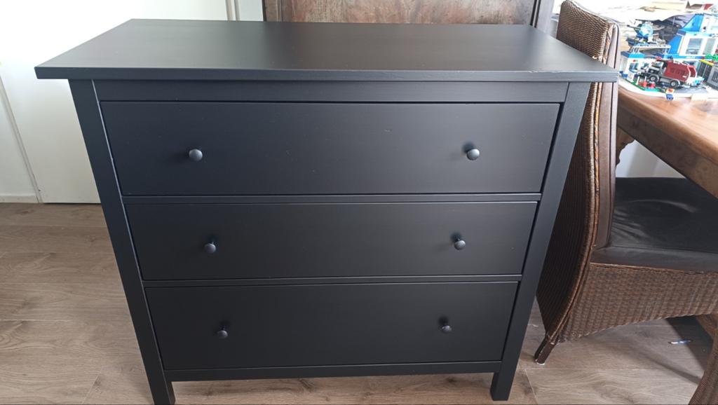 Hemnes ladekast, Ophalen, 100 tot 150 cm, 5 laden of meer, Zo goed als nieuw