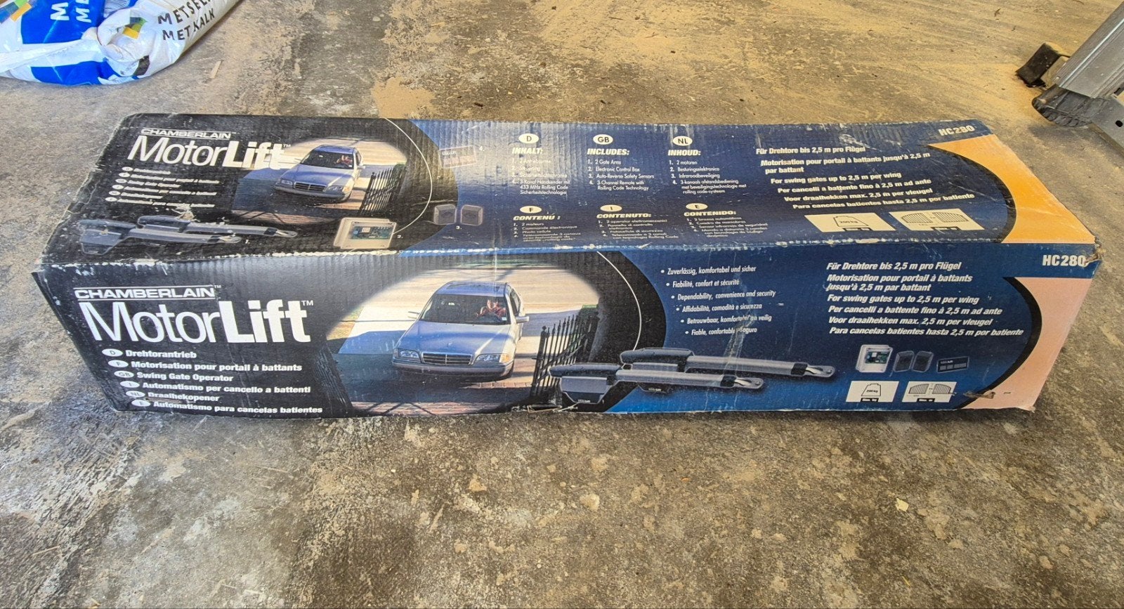 Chamberlain MotorLift HC280 Poortopener - (Ongebruikt), Tuin en Terras, Ophalen, Nieuw, IJzer
