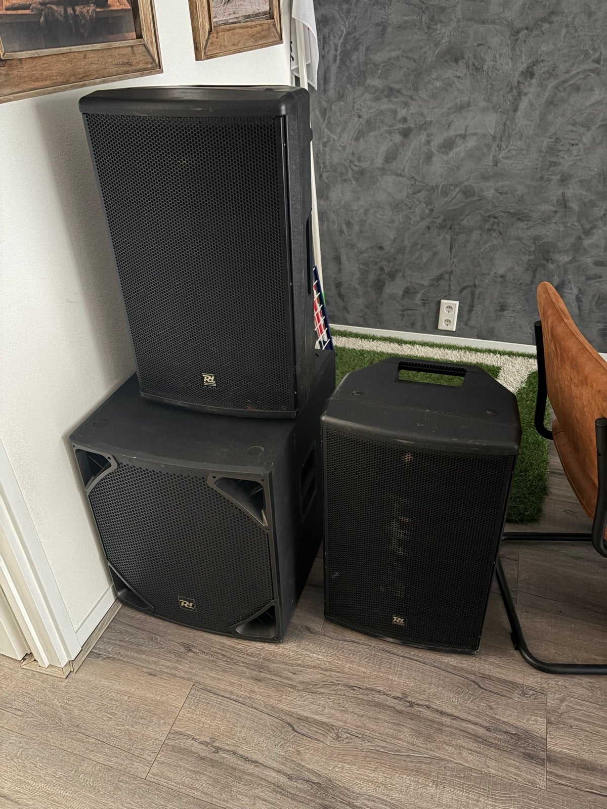Goede set speakers met gebruikerssporen te koop, Gebruikt, Speakerset, Ophalen of Verzenden, Basreflex