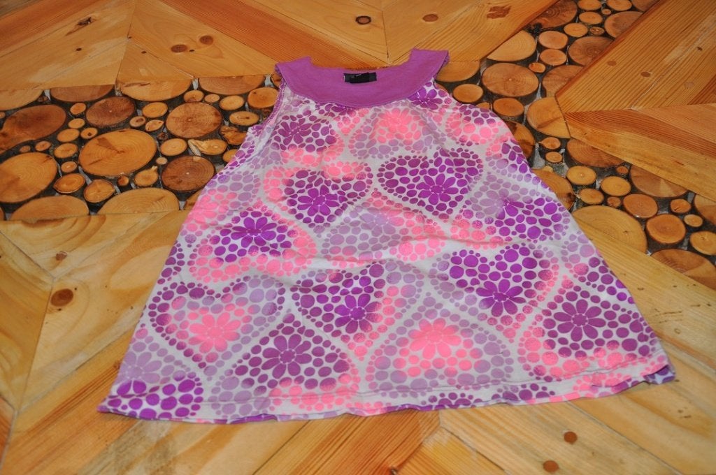 Nieuw fleurig paars/roze jurkje H&M 86/92, Kinderen en Baby's, Babykleding | Maat 86, Meisje, Jurkje of Rokje, H&M, Nieuw