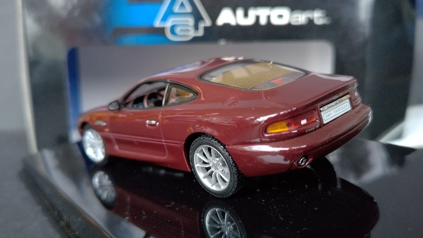 Aston Martin Db7 1:43 Autoart Pol, Overige merken, Auto, Verzenden, .