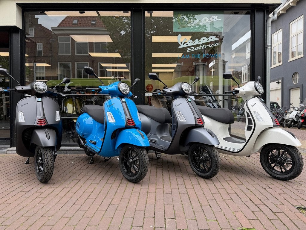 Vespa GTS 310 Super Sport MY 2026 HPE EURO5+ | 4 JAAR FABRIE, Motoren, Motoren | Overige merken, Scooter, 310 cc, Vespa, Viale Rinaldo Piaggio
56025  Pontedera, IT