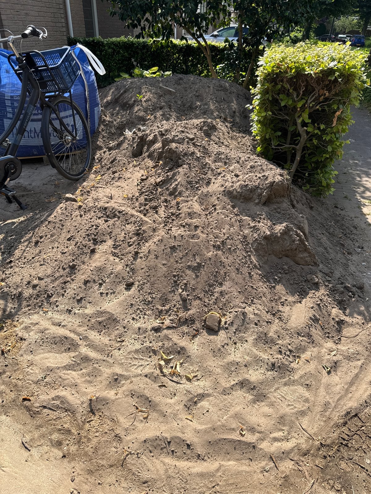 Gratis af te halen: Ophoogzand / Tuinaarde, Ophalen, Gebruikt, Ophoogzand