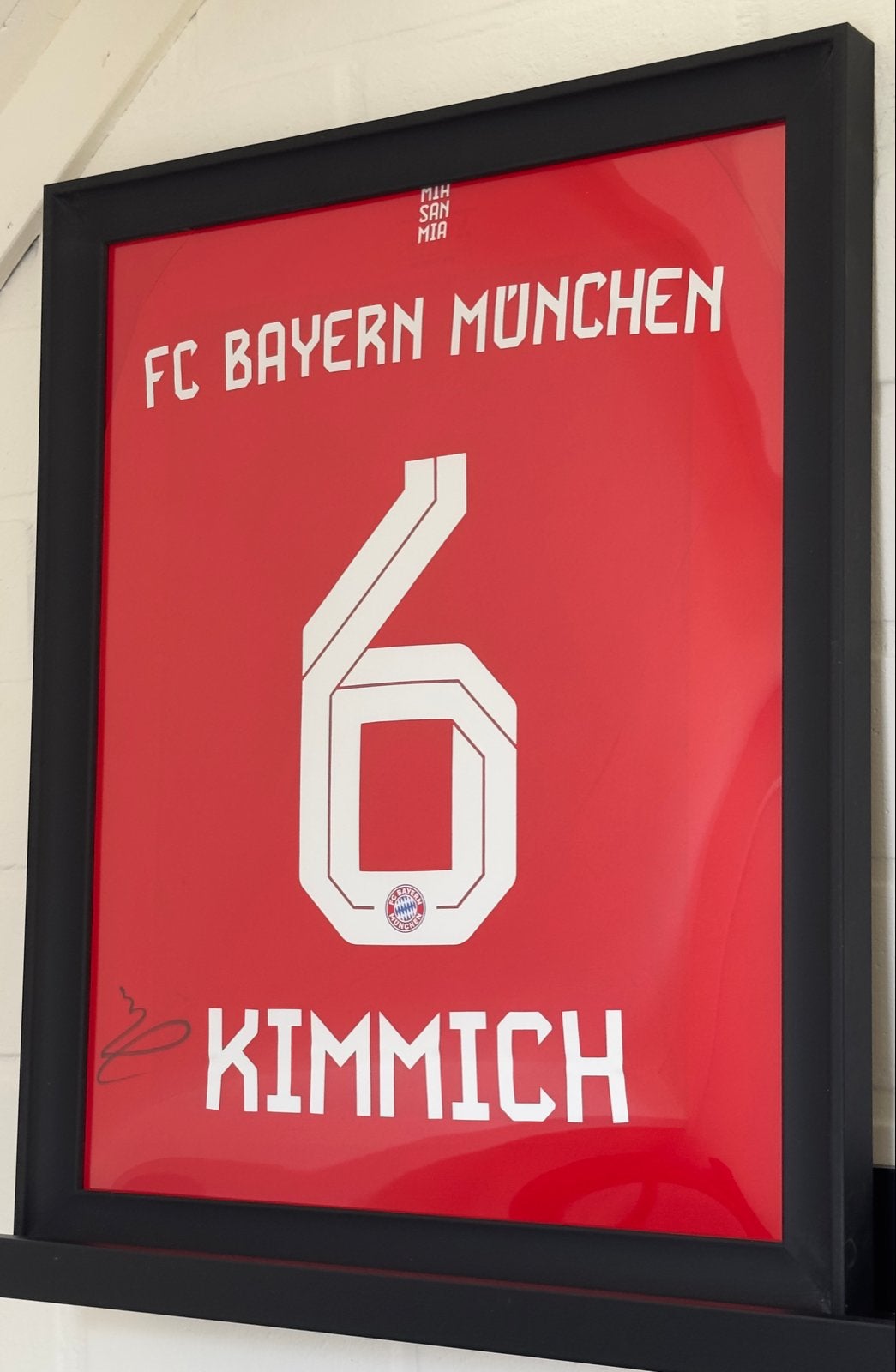 Ingelijst gesigneerd shirt Joshua Kimmich - Bayern München, Ophalen of Verzenden, Zo goed als nieuw, Buitenlandse clubs, Shirt