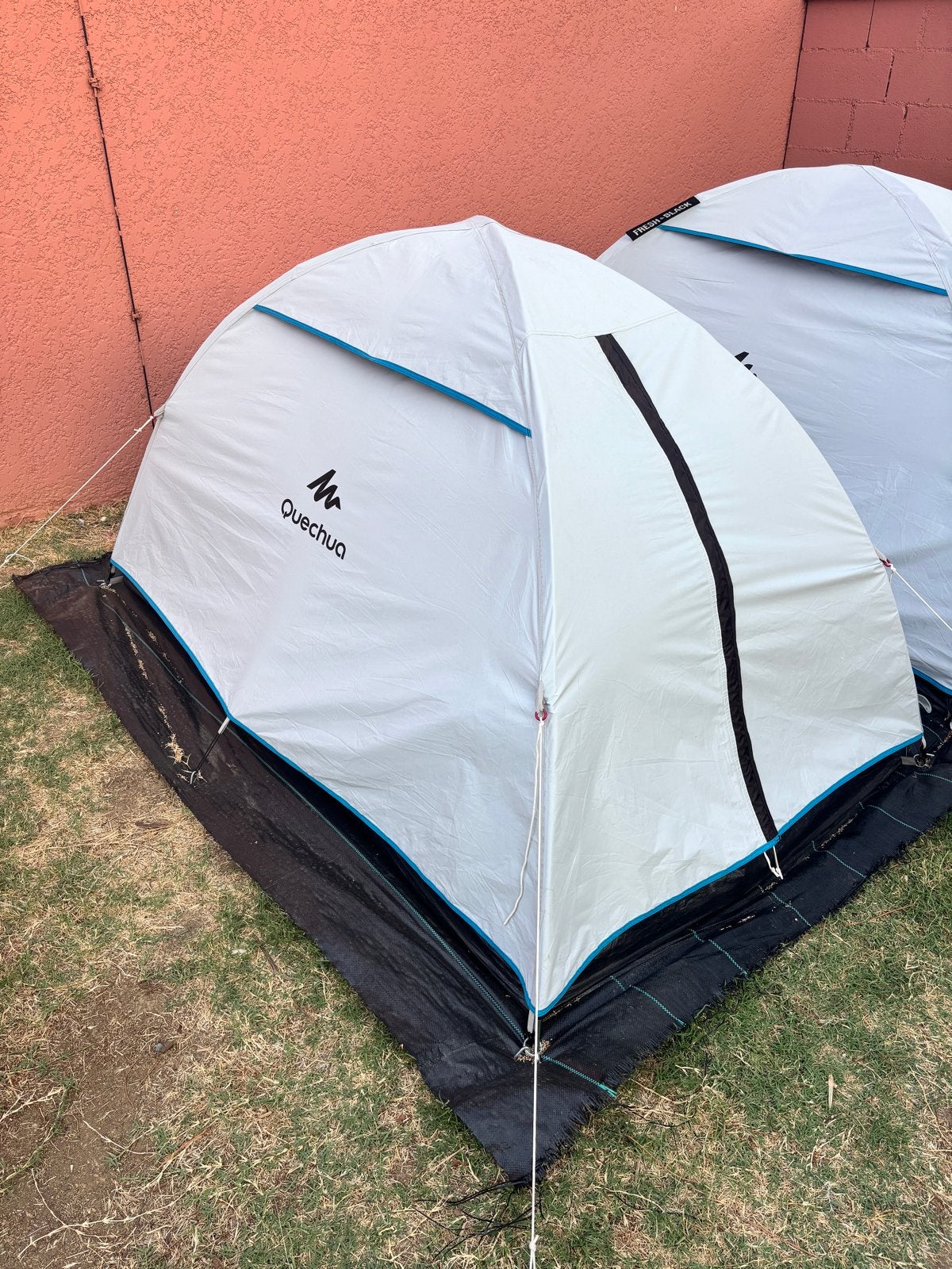 Quechua Fresh & Black Arpenaz 2 eenpersoons tent, Verzenden, Gebruikt