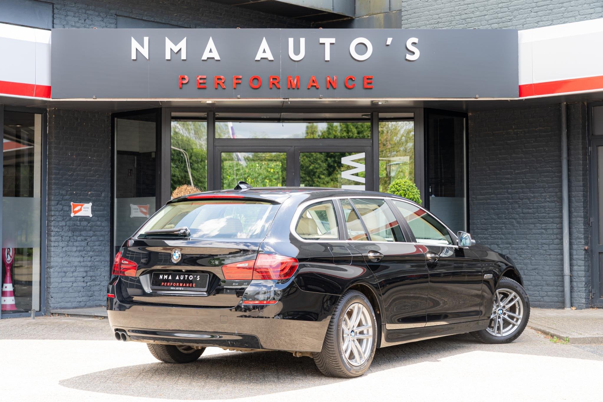BMW 5-serie Touring 520i Executive CRUISE CONTROL/GOED ONDER, Automaat, Achterwielaandrijving, Gebruikt, Euro 6