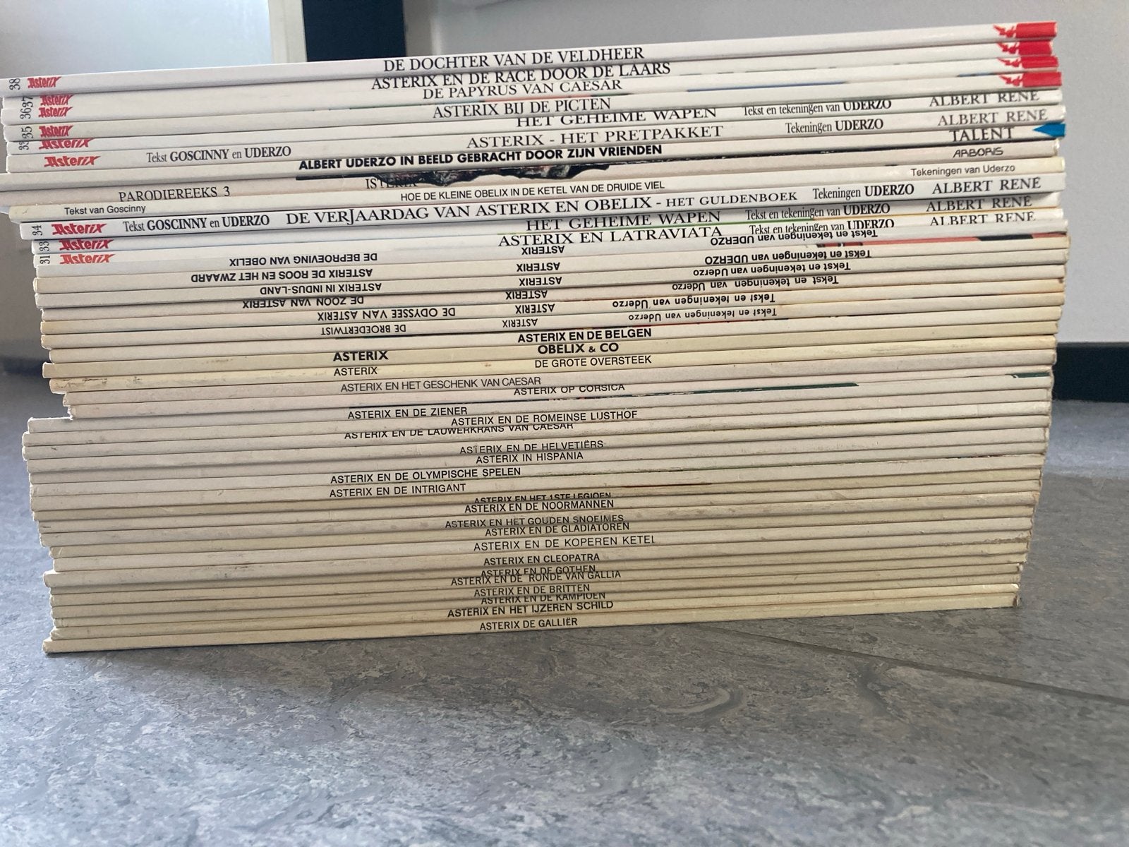 Grote collectie Asterix en Obelix stripboeken, Boeken, Meerdere stripboeken, Ophalen, Gelezen