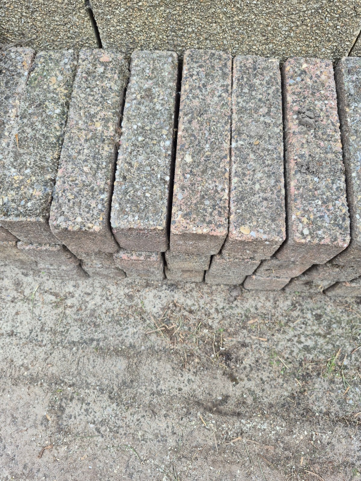 Gratis Gebruikte Tegels plus ophoogzand, Tuin en Terras, Ophalen of Verzenden, Gebruikt, Ophoogzand