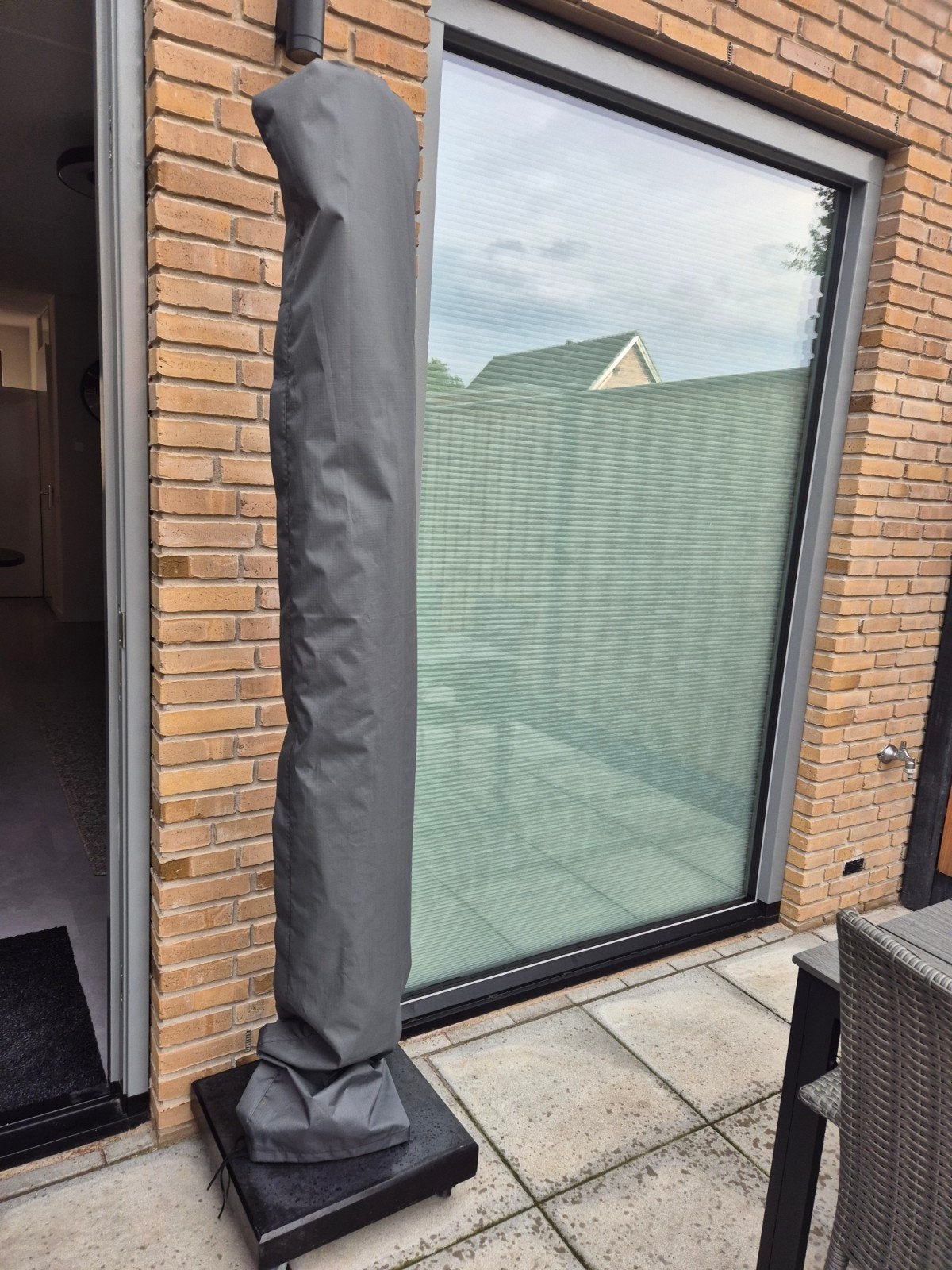 parasol met verrijdbare zware voet, Ophalen, Gebruikt