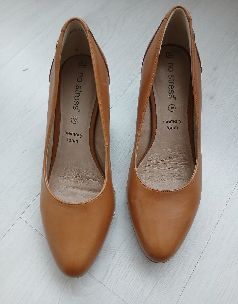 No stress leren pumps maat 38 kleur Cognac Nieuw, Kleding | Dames, Schoenen, Ophalen of Verzenden, Nieuw, Wit, Sandalen of Muiltjes