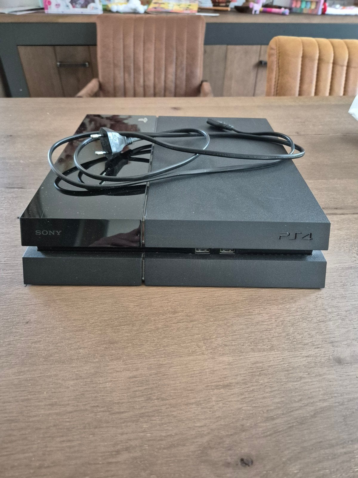 PS4 Slim 500GB met 2 controllers en Call of Duty MW2, Spelcomputers en Games, Met 2 controllers, Ophalen of Verzenden, Slim, 500 GB