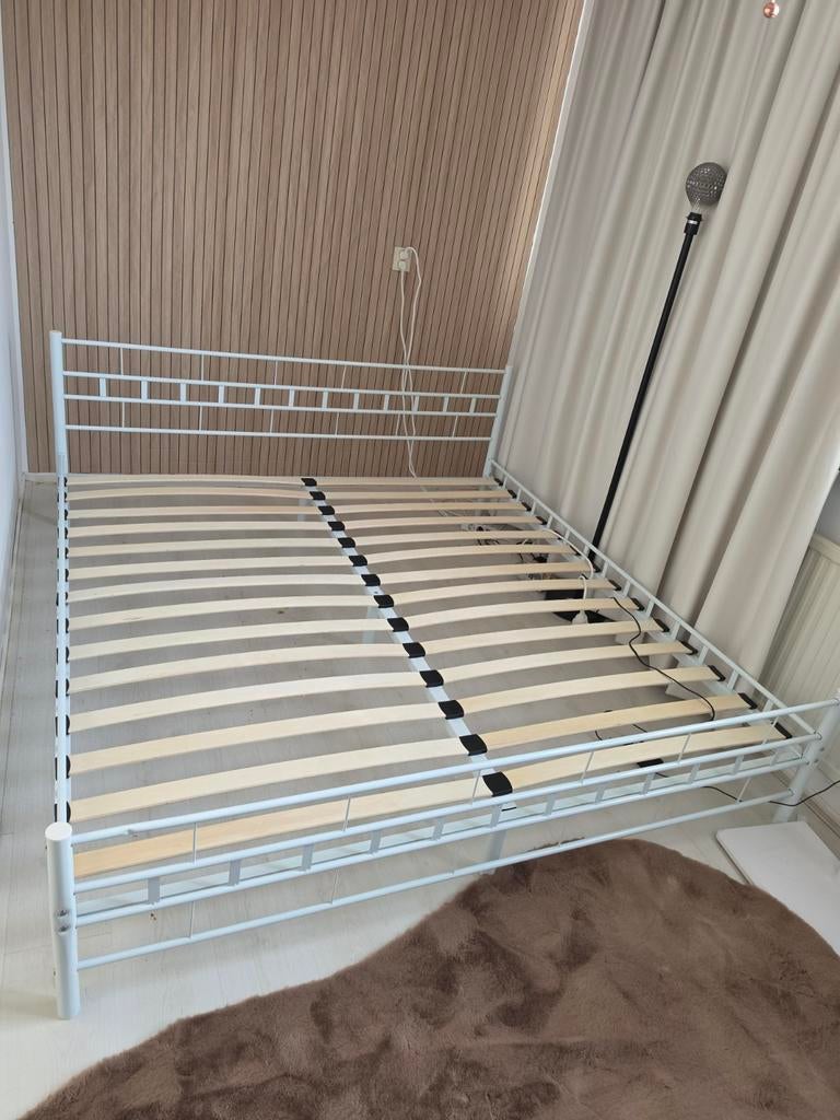 200x180 Witte metalen bed zonder matras, Ophalen, Tweepersoons, Metaal, 180 cm