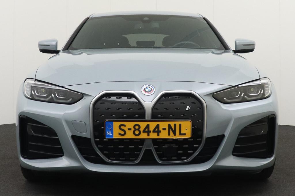 BMW i4 eDrive40 84 kWh M-Sport Elek.Trekhaak Head-up Display, Achterwielaandrijving, Gebruikt, Zwart, Origineel Nederlands