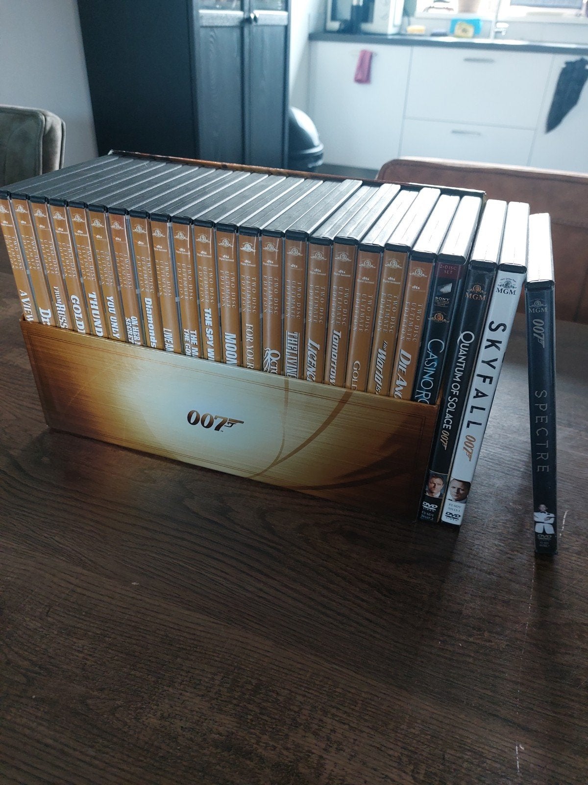 Alle 24 dvd films van James Bond minus de laatste No Time, Engels, Nederlands, Actie, Ophalen of Verzenden