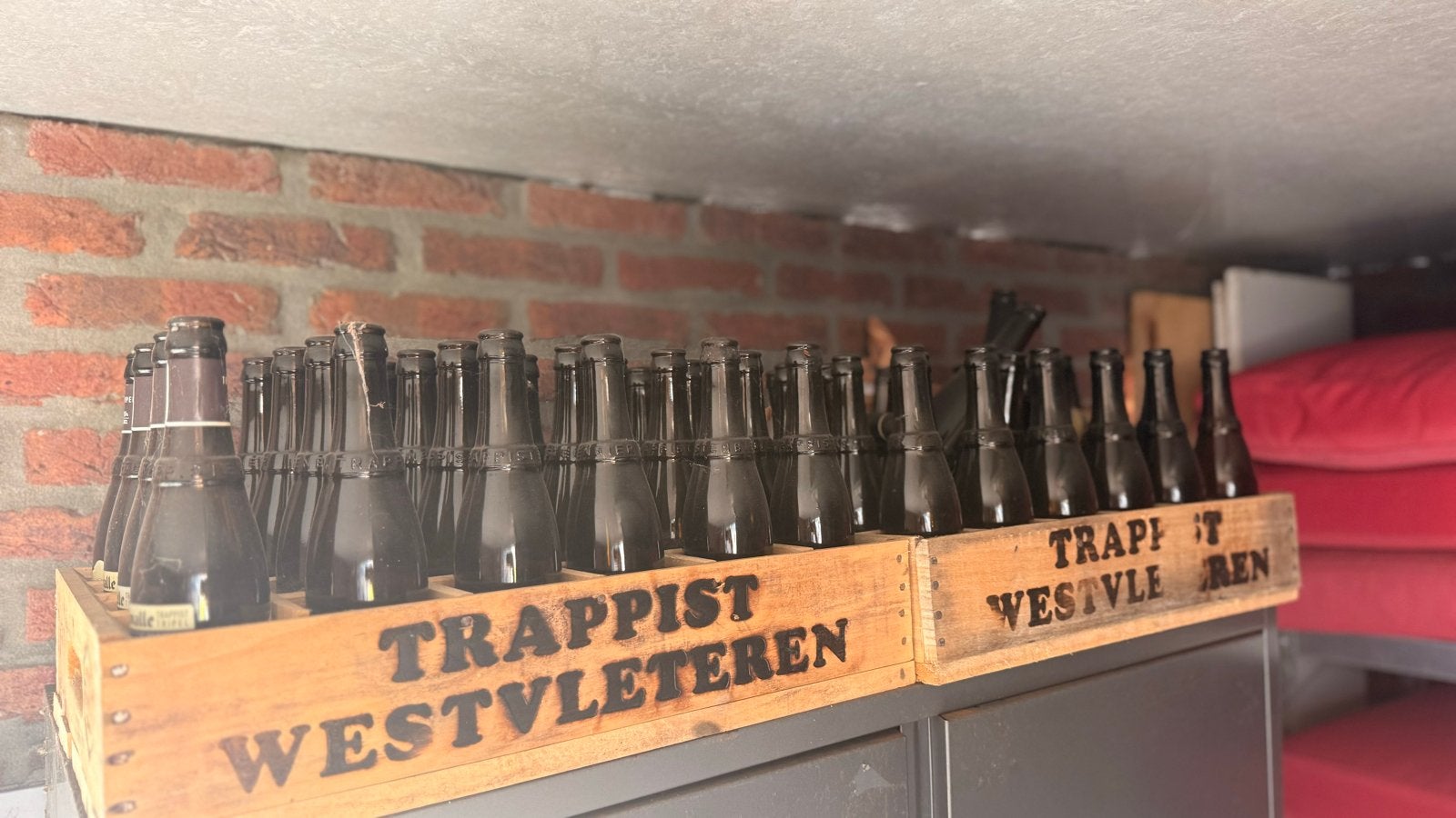 Lege Trappist Westvleteren kratten met flessen, Ophalen, Gebruikt