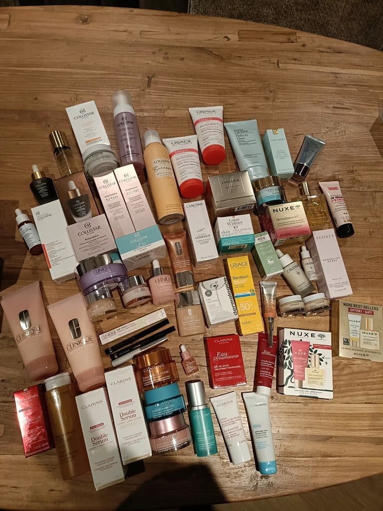 Luxe skincare clarins, clinique, caudalie, estee lauder, Sieraden, Tassen en Uiterlijk, Uiterlijk | Gezichtsverzorging, Verzenden
