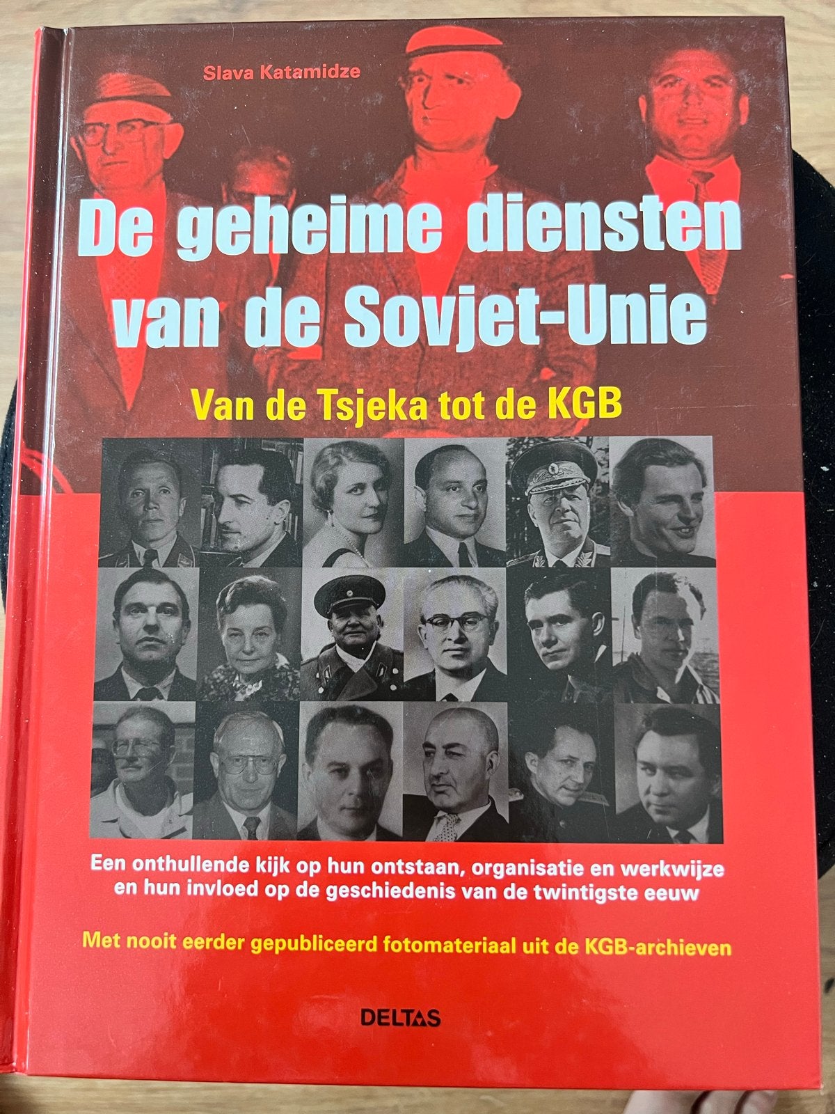 De geheime diensten van de Sovjet-Unie - Slava Katamidze, Ophalen of Verzenden, Zo goed als nieuw, Algemeen