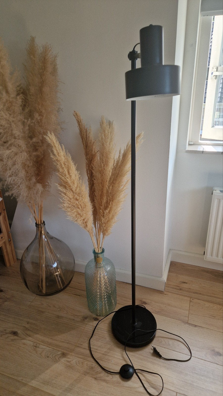 mooie mat-zwarte staande lamp, Ophalen, Zo goed als nieuw, 100 tot 150 cm