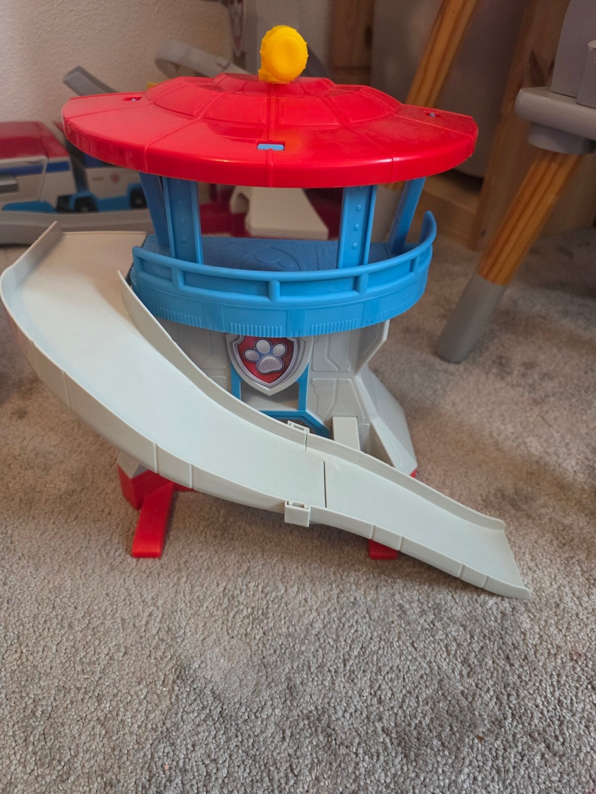 paw patrol uitkijktoren, Ophalen