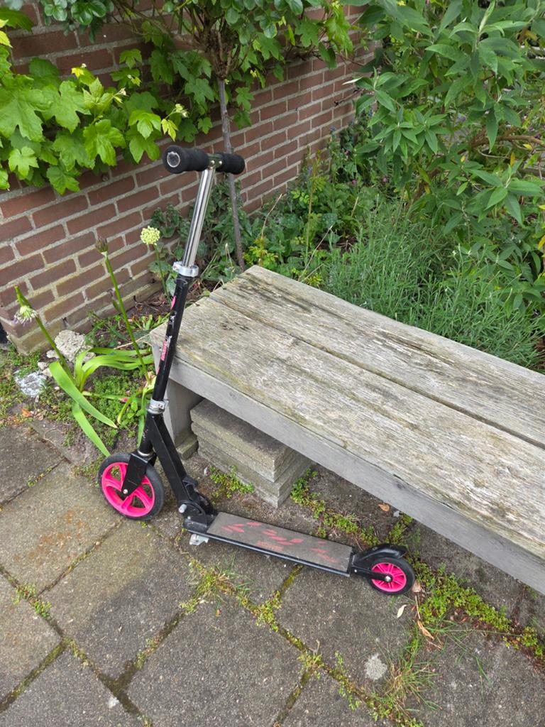 Step roze inklapbaar, Fietsen en Brommers, Ophalen of Verzenden, Gebruikt, Gewone step