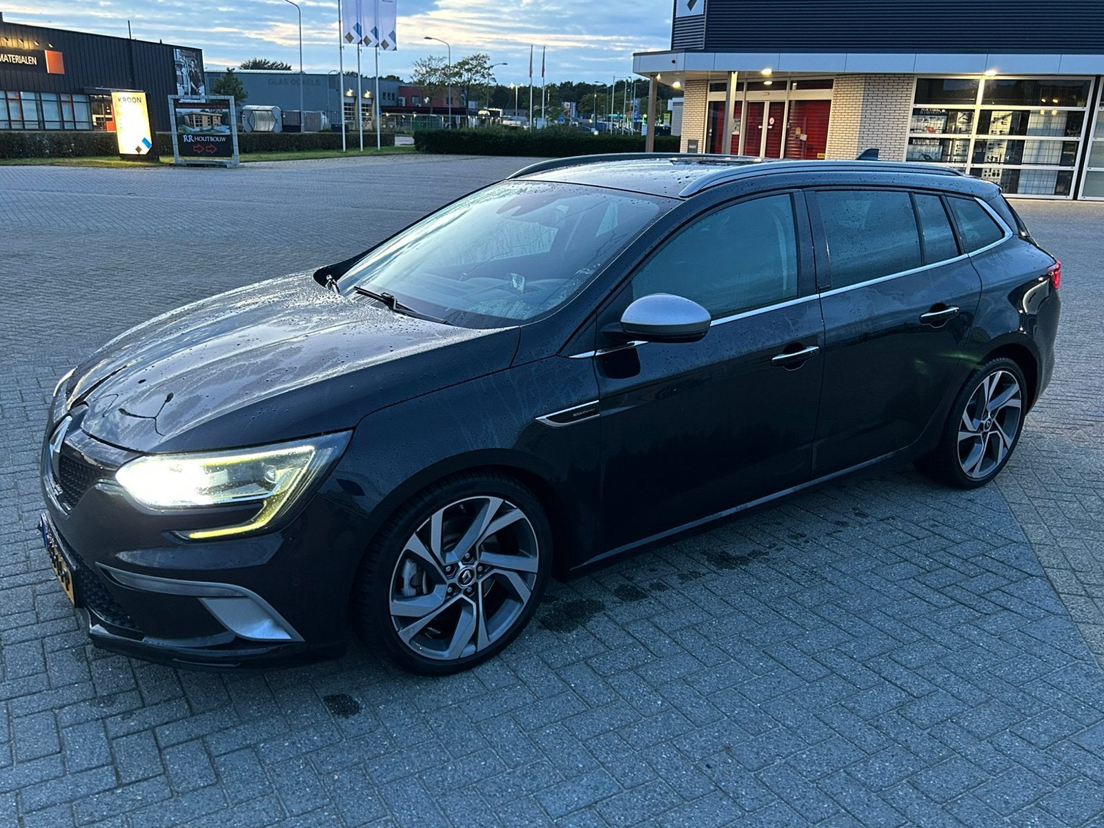Renault Mégane 1.6 GT Turbo EDC 205 PK Estate 2018 Zwart, 1618 cc, Zwart, 4 cilinders, Zwart