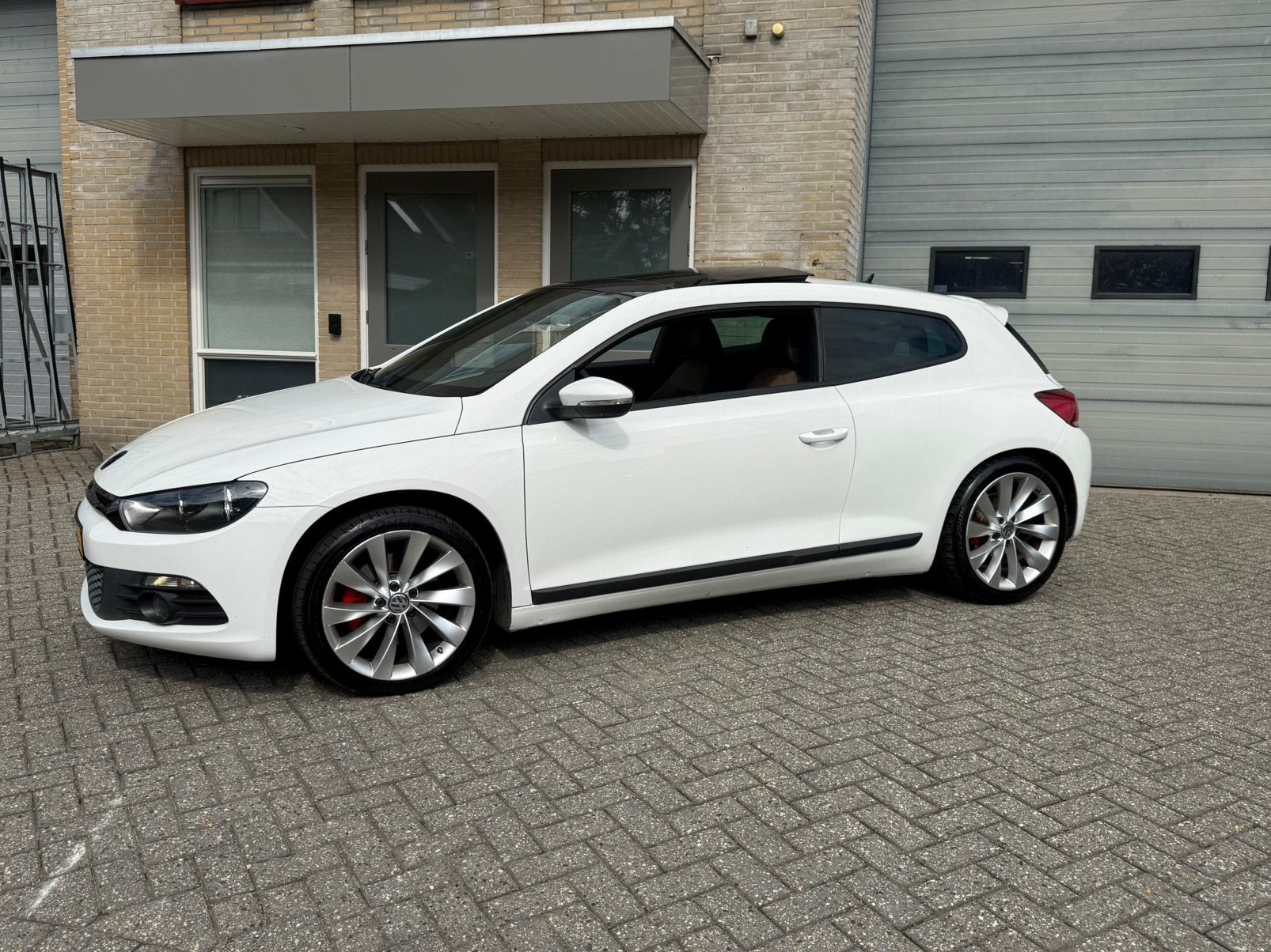 Volkswagen Scirocco 1.4 TSI 118KW 2009 Wit, Auto's, Voorwielaandrijving, 15 km/l, 4 cilinders, Wit