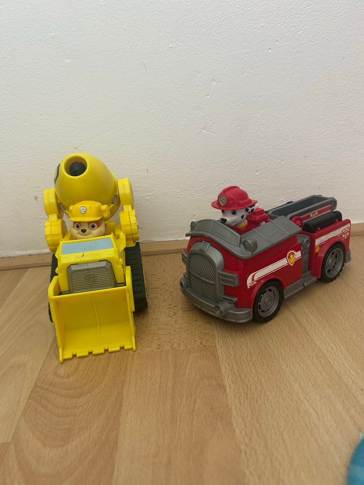 Paw Patrol speelgoed: Rubble's bulldozer & Marshall's brandw, Ophalen of Verzenden, Gebruikt, Jongen of Meisje