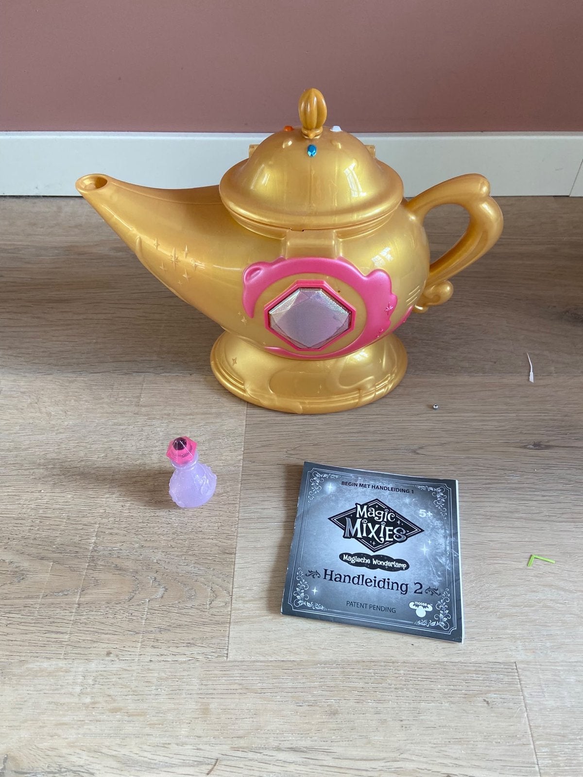 Magic Mixies Magische Wonderlamp met Handleiding, Ophalen, Zo goed als nieuw, Jongen of Meisje